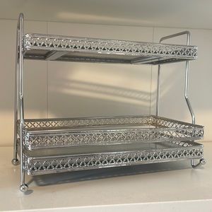 Silver small decor shelves with mirrors